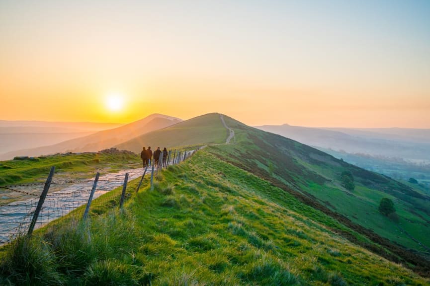 Sunrise at Great Ridge in the Peak District,