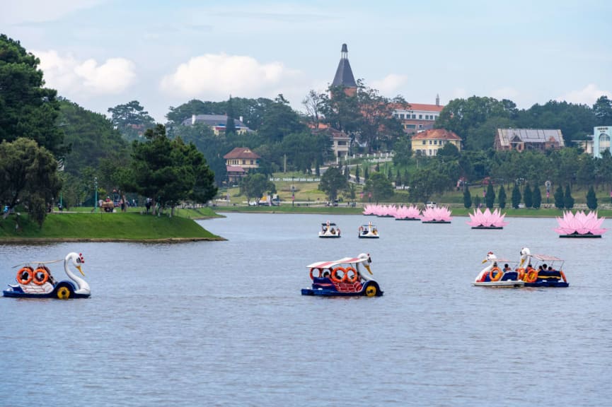 Xuan Huong lake, Da Lat city, Vietnam