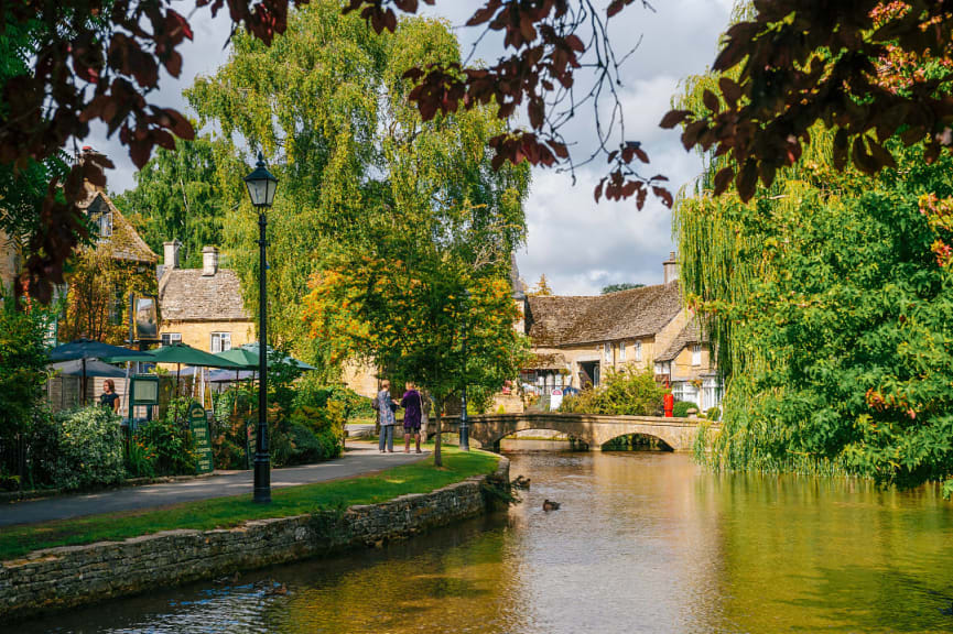 Costwolds village Burton-on-the-Water in Gloucestershire, England