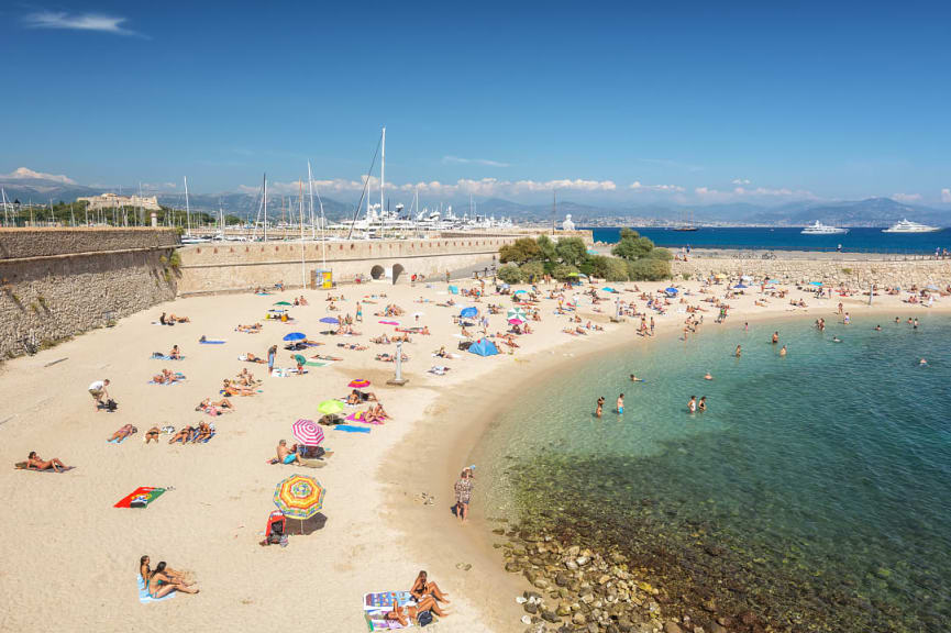 Plage de la Gravette in Antibes, France