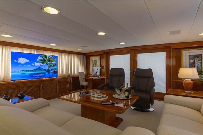 Common room on the Burger 105 Motor Yacht