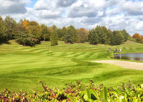 Impeccable golf courses amid paradisiacal landscapes are the highlight of this Ireland trip.