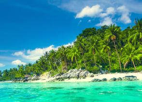 Tropical sea and blue sky on Koh Samui island, Thailand