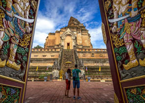 Couple at Wat Chedi Luang, Chiang Mai, Thailand