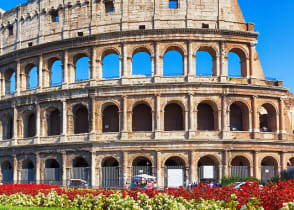 Family at the Roman Colosseum in Italy