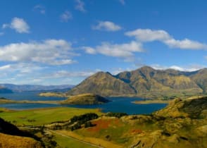 Lake Wanaka with Aspring National park in New Zealand