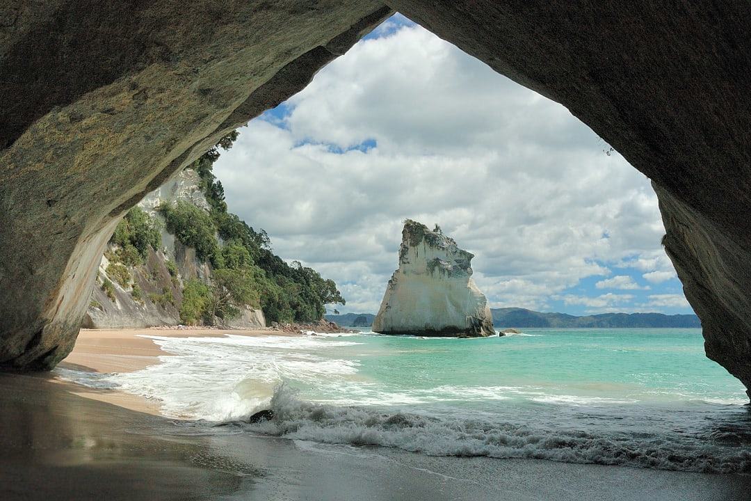 Cathedral Cove in Coromandel, New Zealand