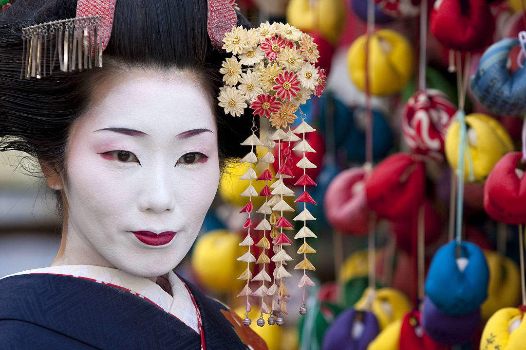 Close up portrait of a geisha in Kyoto, Japan