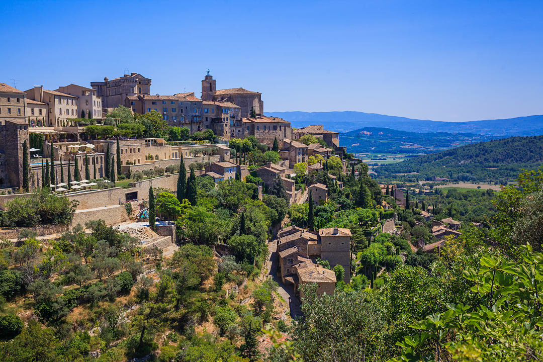 Charming hilltop town of Gordes in Provence, France, with stone houses and stunning views