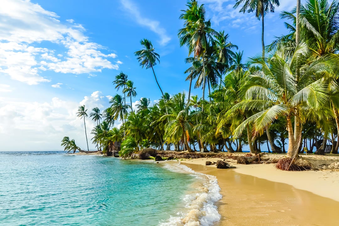 Tropical beach in San Blas Island, Panama 