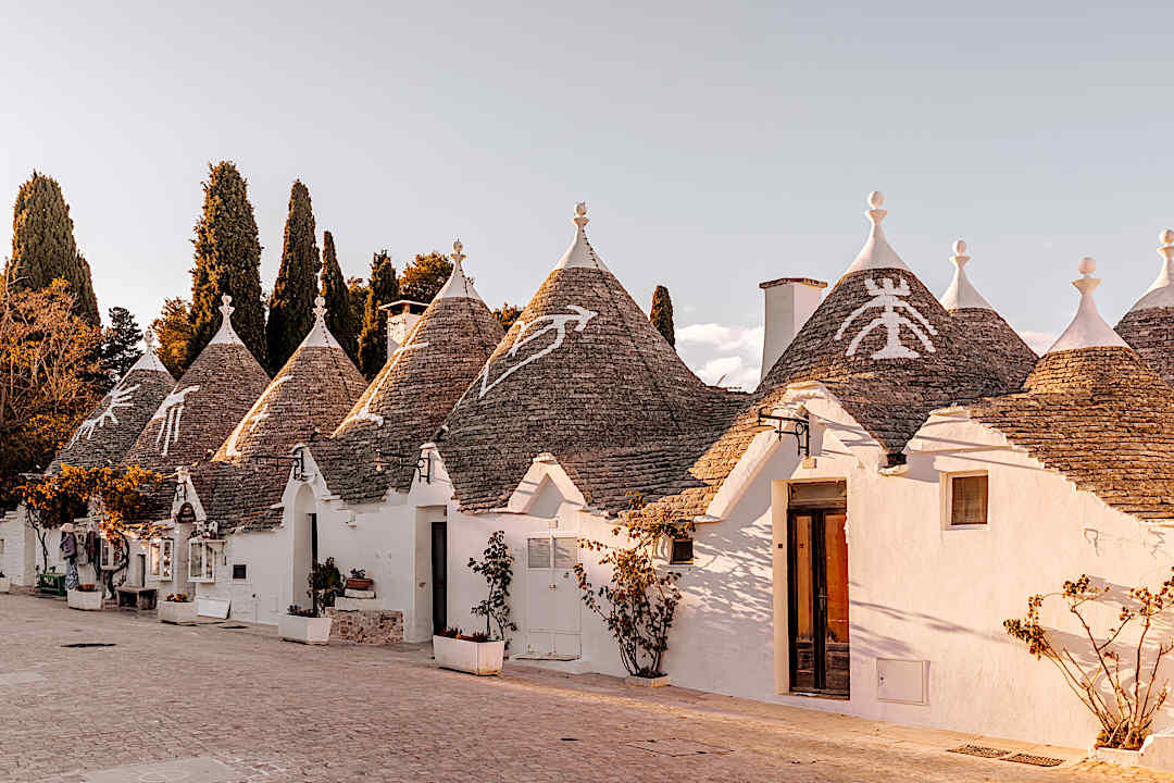 Trulli in Alberobello, Puglia.