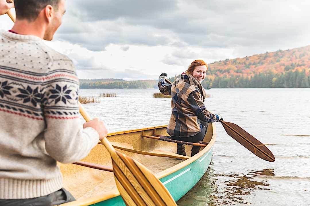 A couple enjoys the outdoors in Canada.