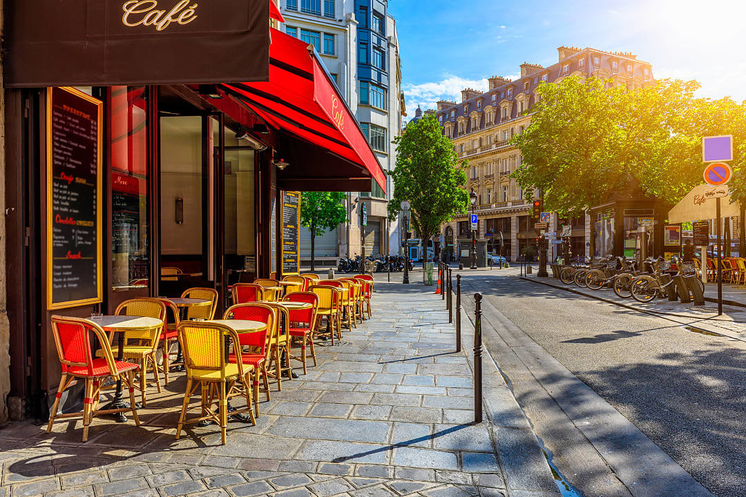 Outdoor cafe's in Paris, France