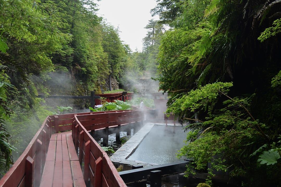 Geometricas Hot Springs in Coñaripe.