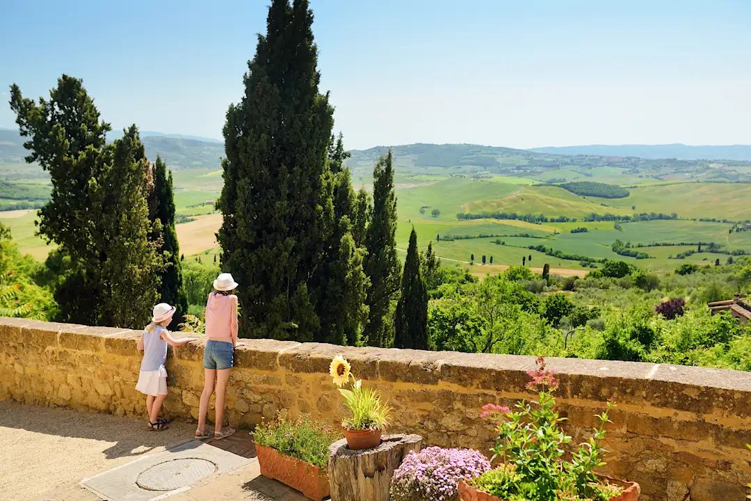 A calm, walkable town base with countryside views