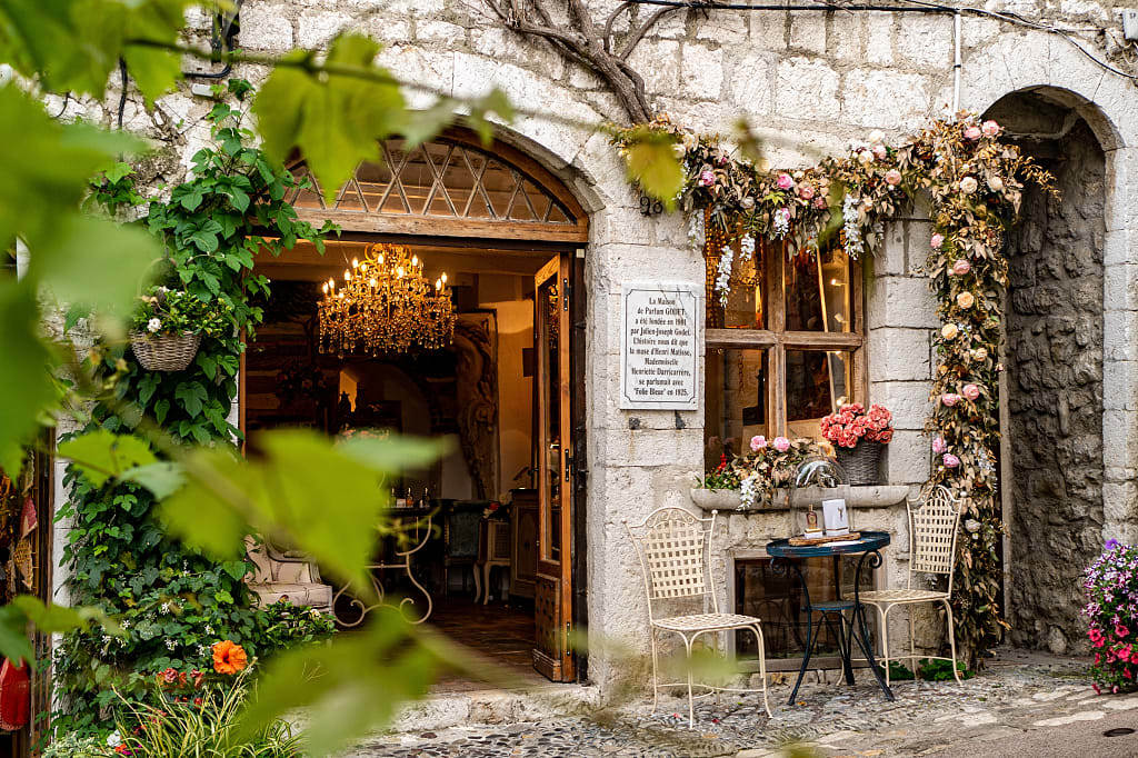 Quaint shop in the South of France