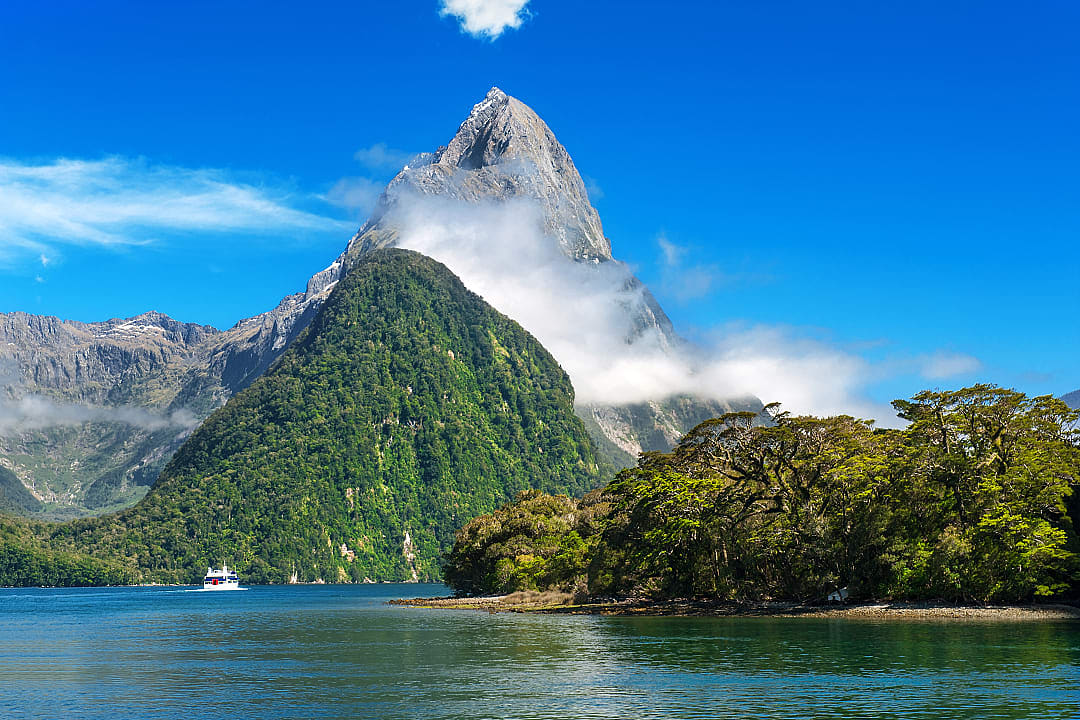 Milford Sound in Fiordland National Park, New Zealand