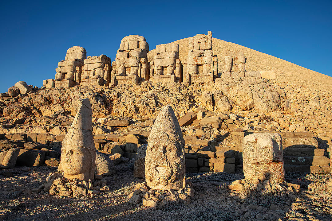 Statues on top Nemrut Mountain, in Adiyaman, Turkey