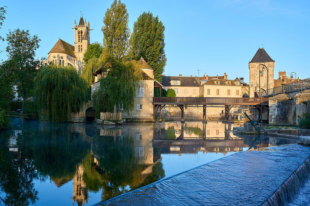 Medieval village in of Moret-sur-Loing.