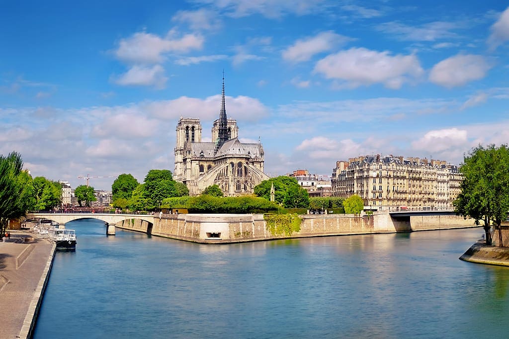 River Seine with Notre Dame Cathedral in Paris, France.