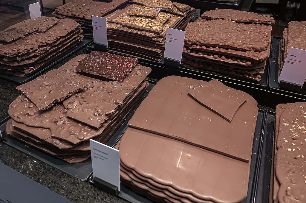 Large chunks of cocolate for sale in Lugano, Switzerland