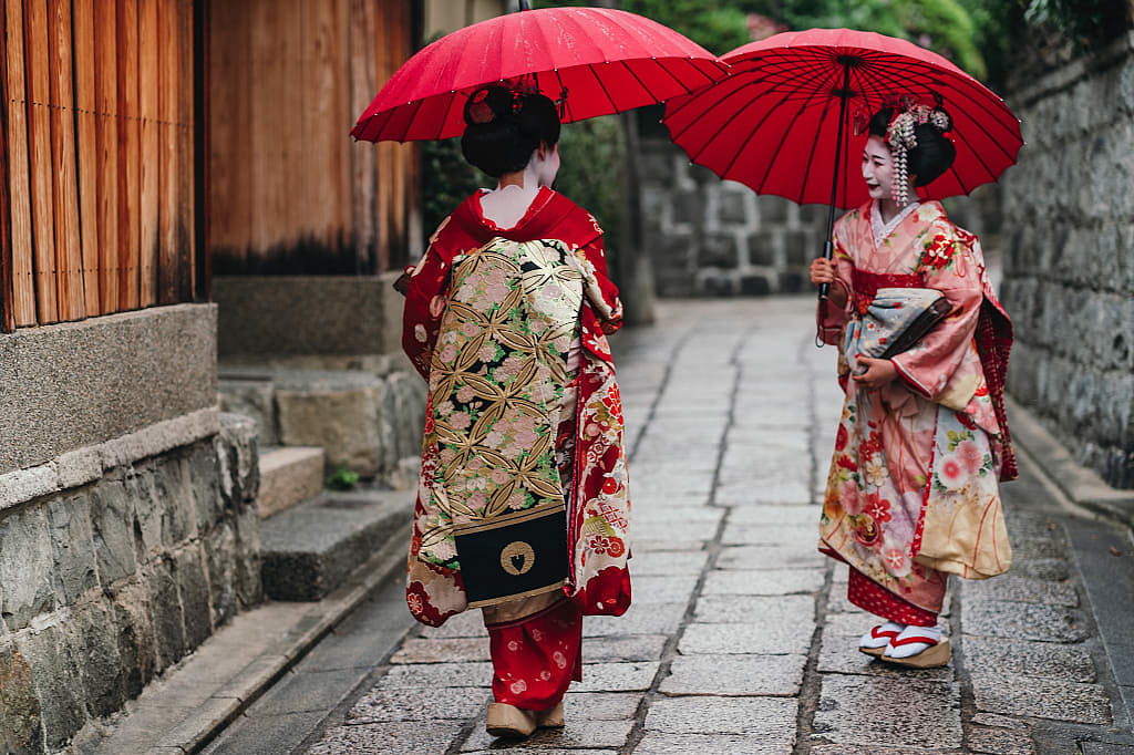 Geisha walking in the Gion district of Kyoto, Japan