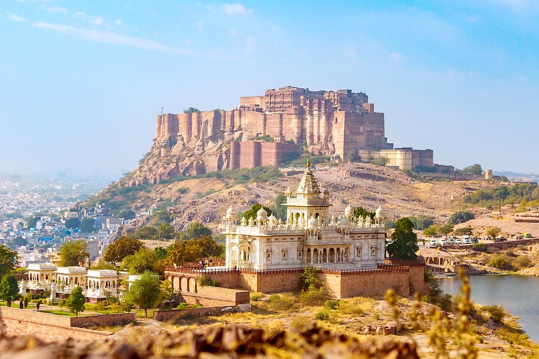 Jaswant Thada memorial with the Mehrangarh fort in the background, Jodhpur, india