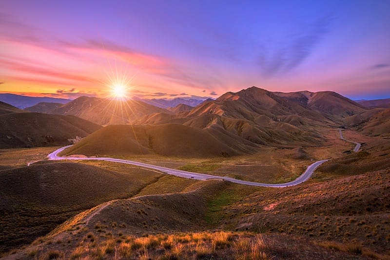 Sunset over Linidis Pass, South Island, New Zealand.