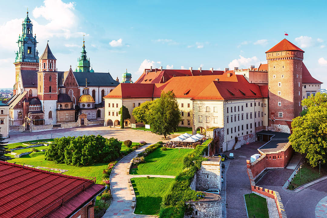 Wawel Royal Castle on the Vistula River in Kraków, Poland.