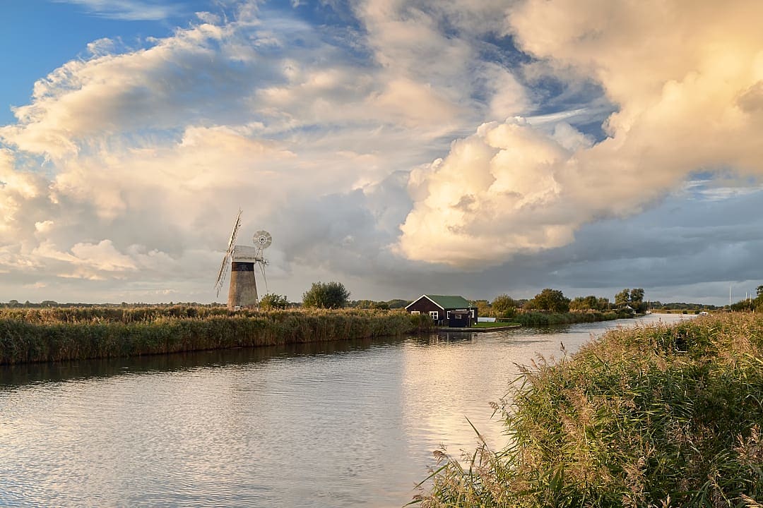 Evening on the Thurne River, Norfolk Broads National Park, England.