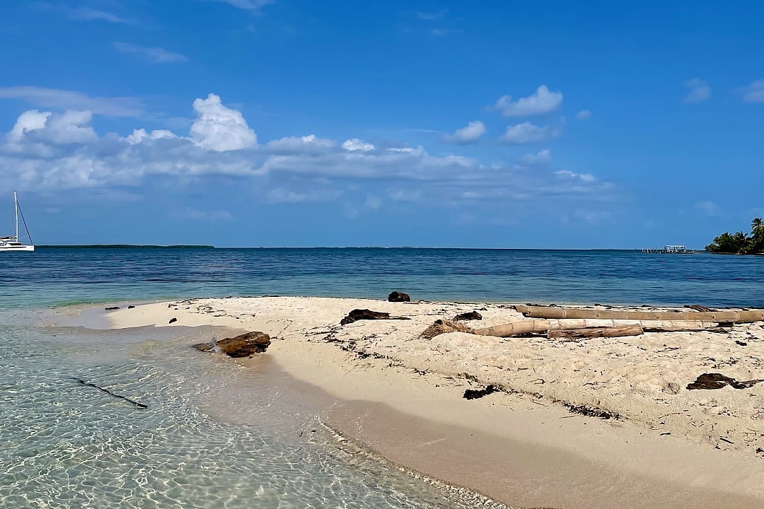 Beach on Thatch Caye, Belize