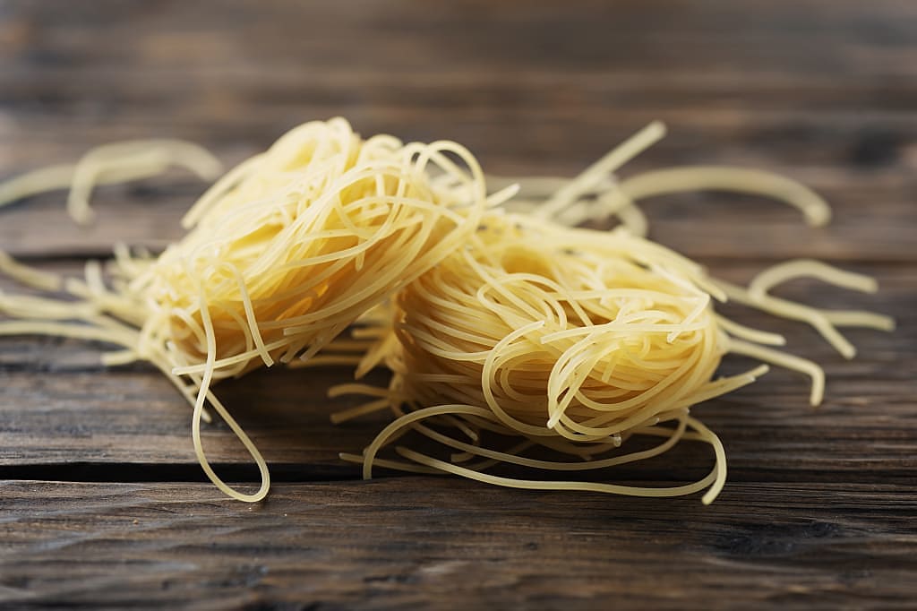 Raw Italian vermicelli 