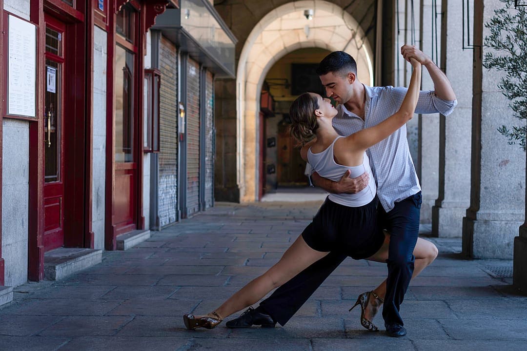 Argentinian dancers doing the Tango.