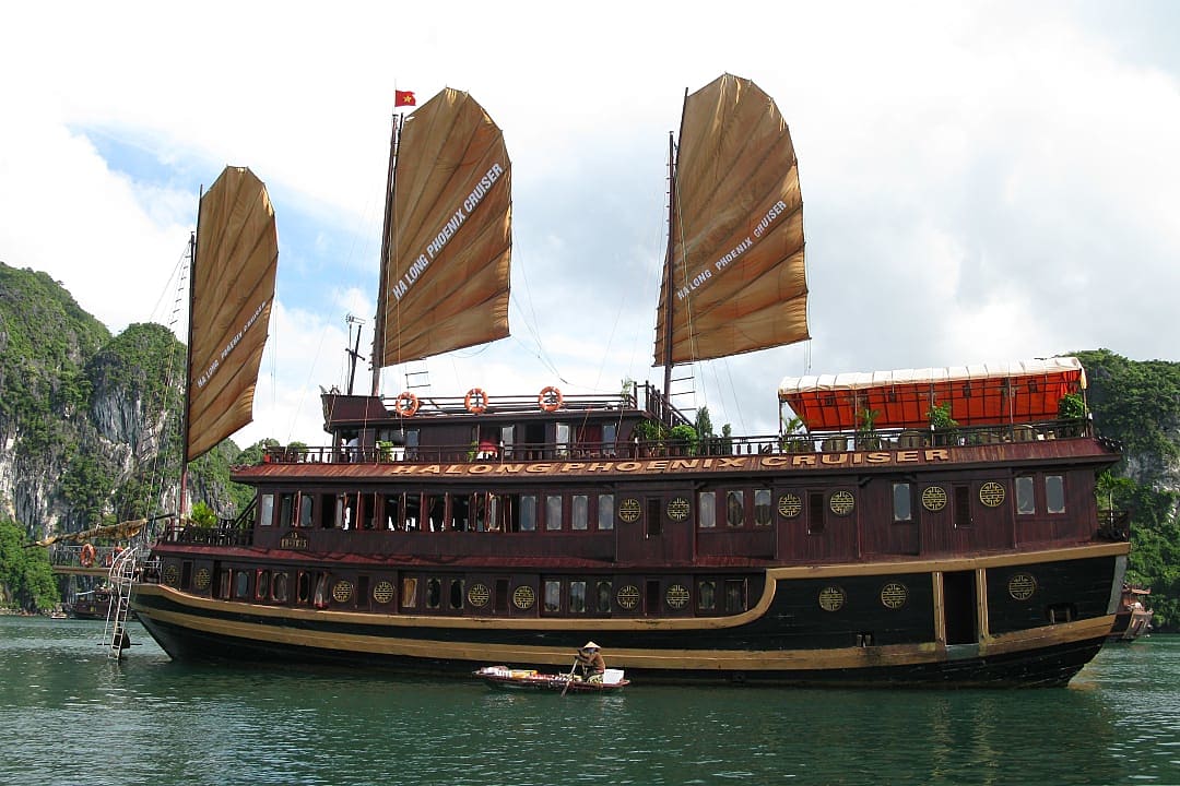 Junk cruise in Halong Bay