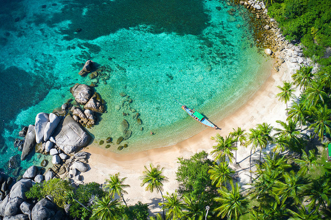 Tropical beach in Sai Nuan, Koh Tao, Thailand