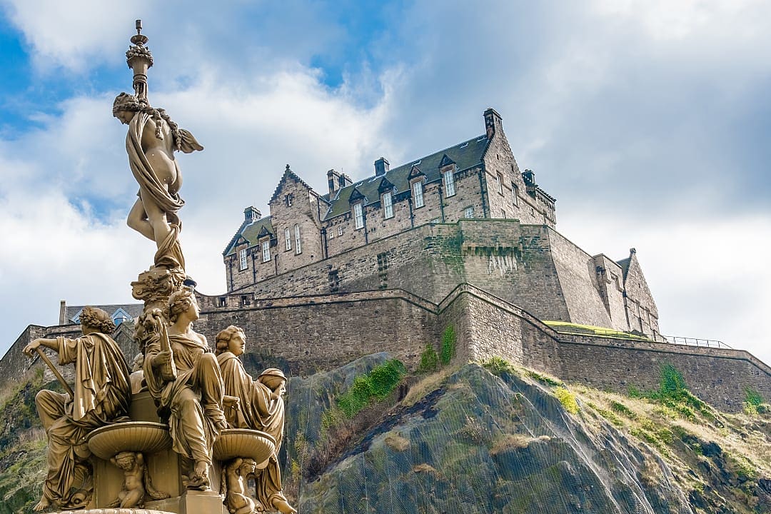 Fountain with Edinburgh Castle in the background, Scotland