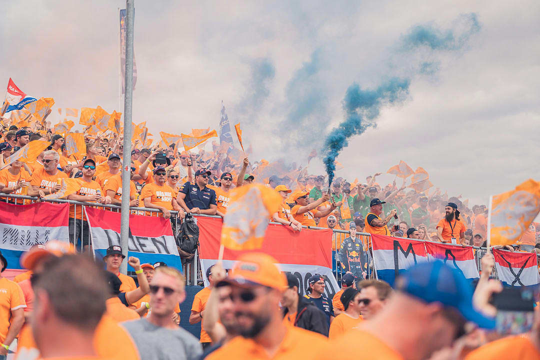 "Orange Army" of Dutch fans