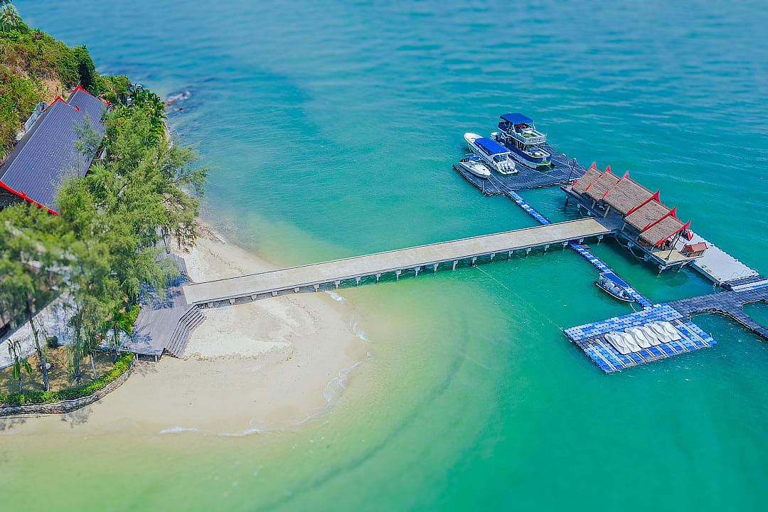 Koh Rang Noi, a private island near Phuket, boasts turquoise waters and bespoke services.