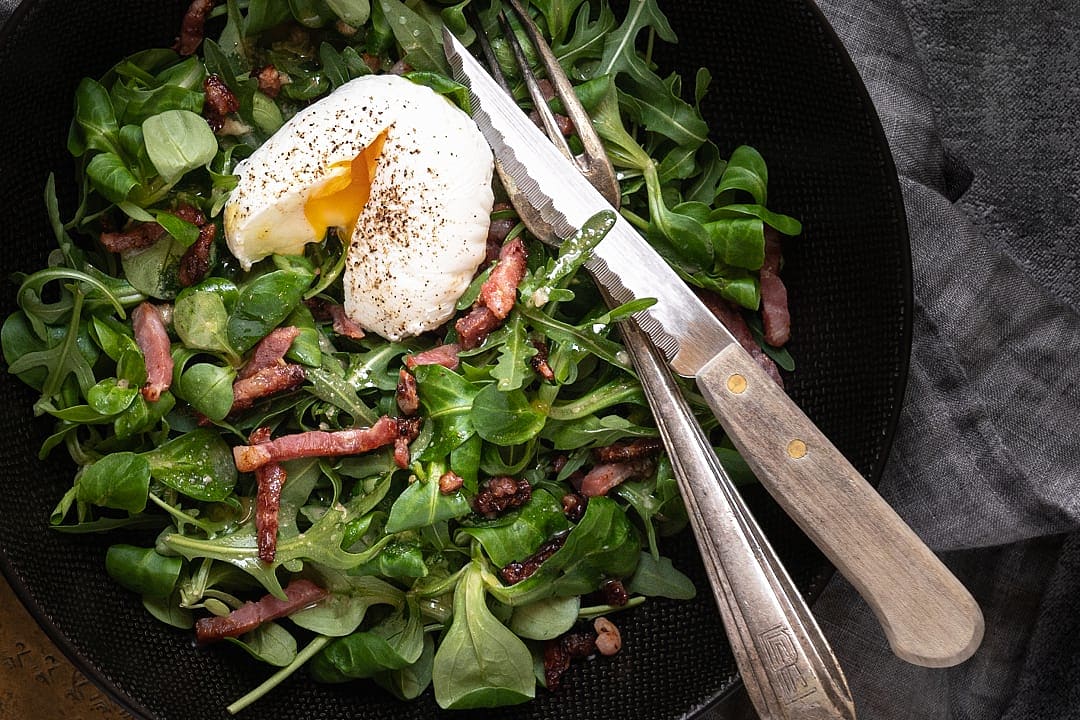 A traditional Lyonnaise salad.