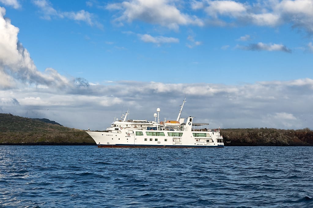 Isabella II Yacht Cruise in the Galapagos Islands