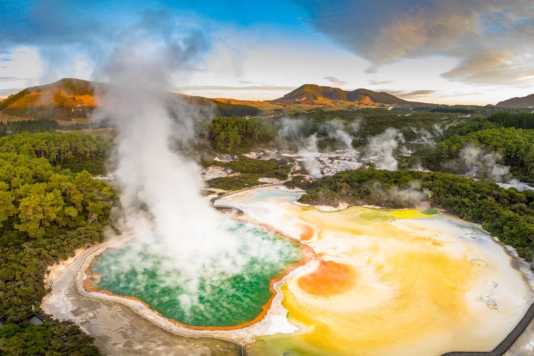 Wai-O-Tapu geothermal pools in Rotorua, New Zealand