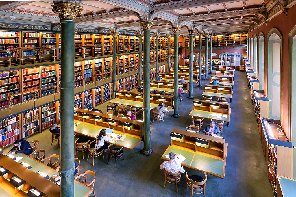 People reading in the National Library of Sweden, Stadsbiblioteke