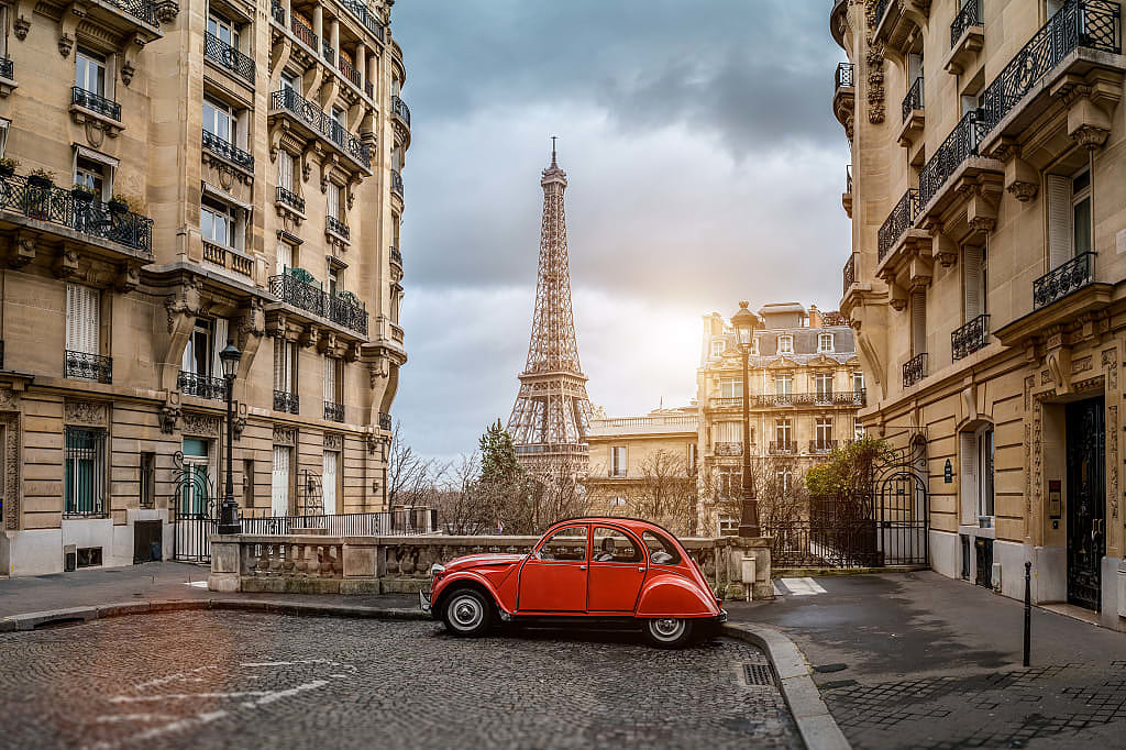 Street Paris with the view of the Eiffel Tower in Paris, France