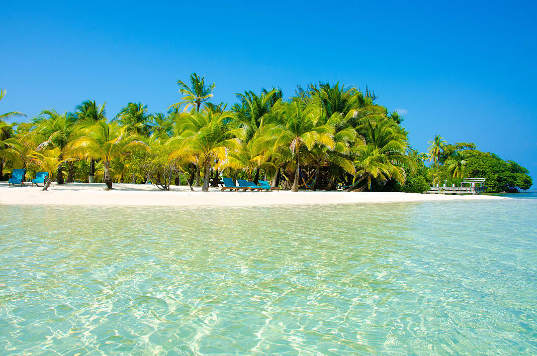 Paradise Beach on beautiful island South Water Caye, Belize
