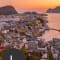Travel agent Laura in Norway