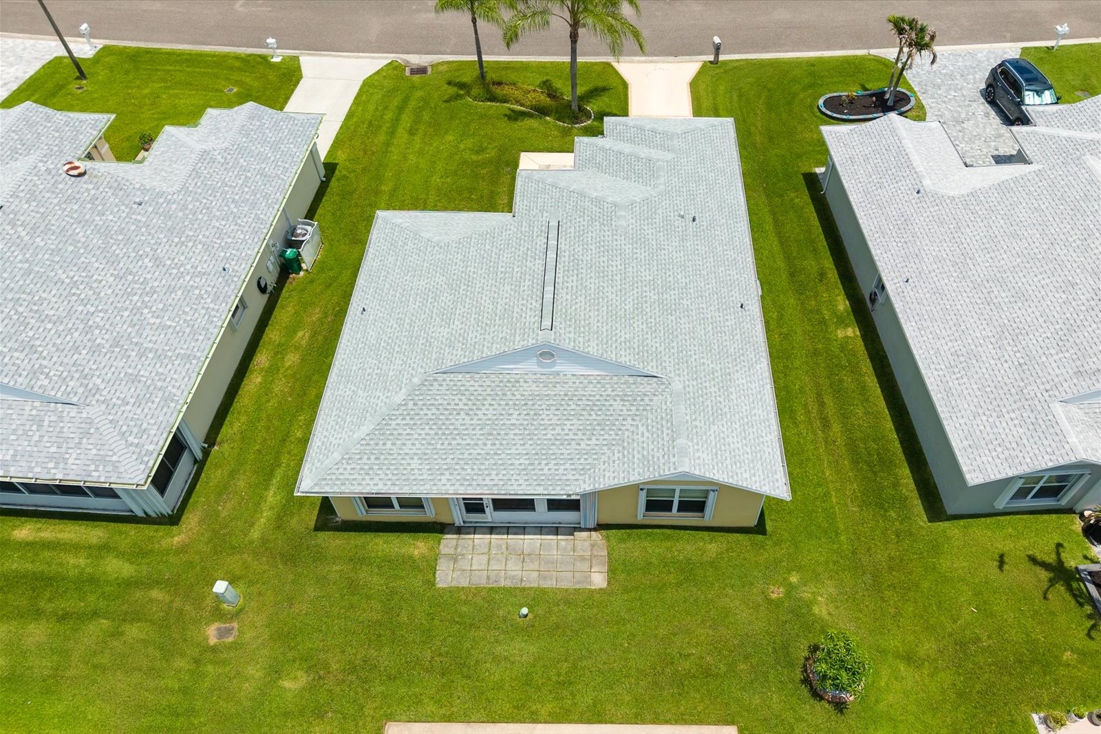 413 European Ln — photo 5