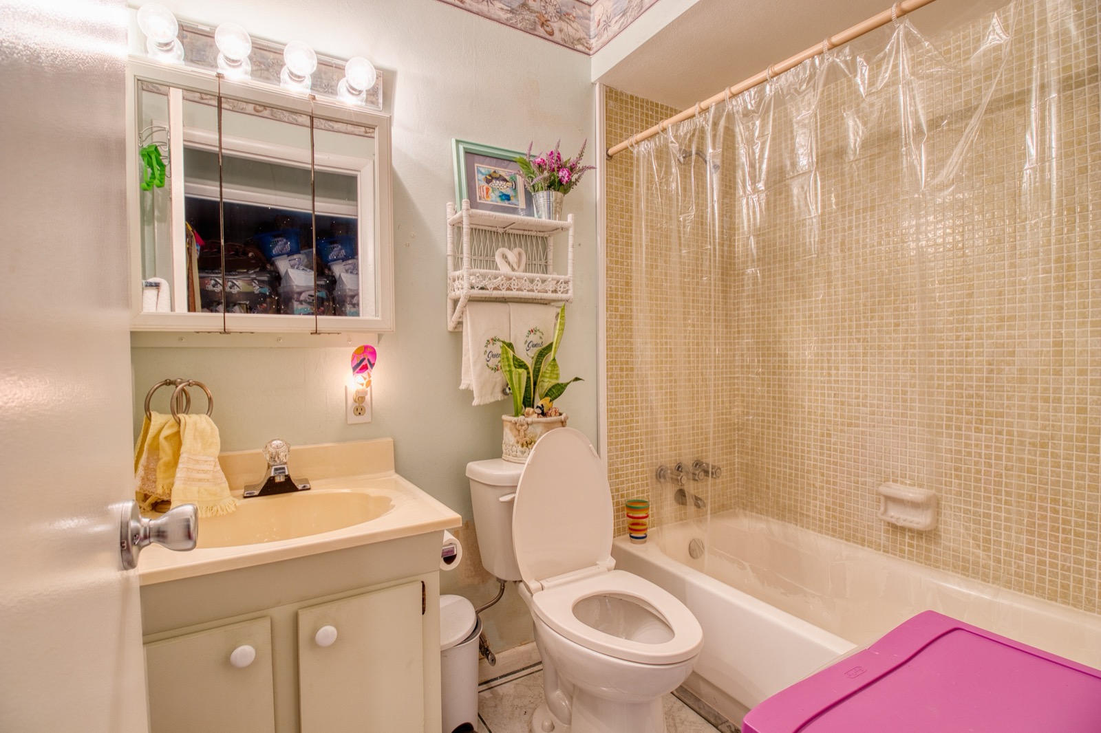 1911 SW Palm City Road, Apt J — photo 32