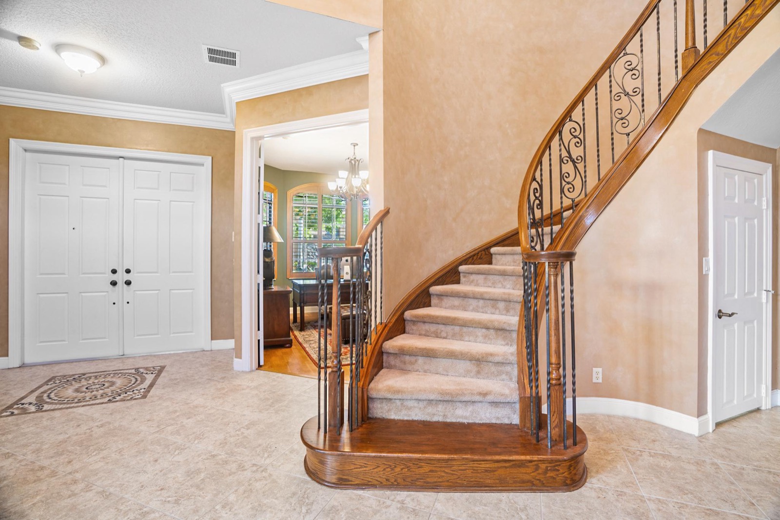 3483 Collonade Drive — photo 6