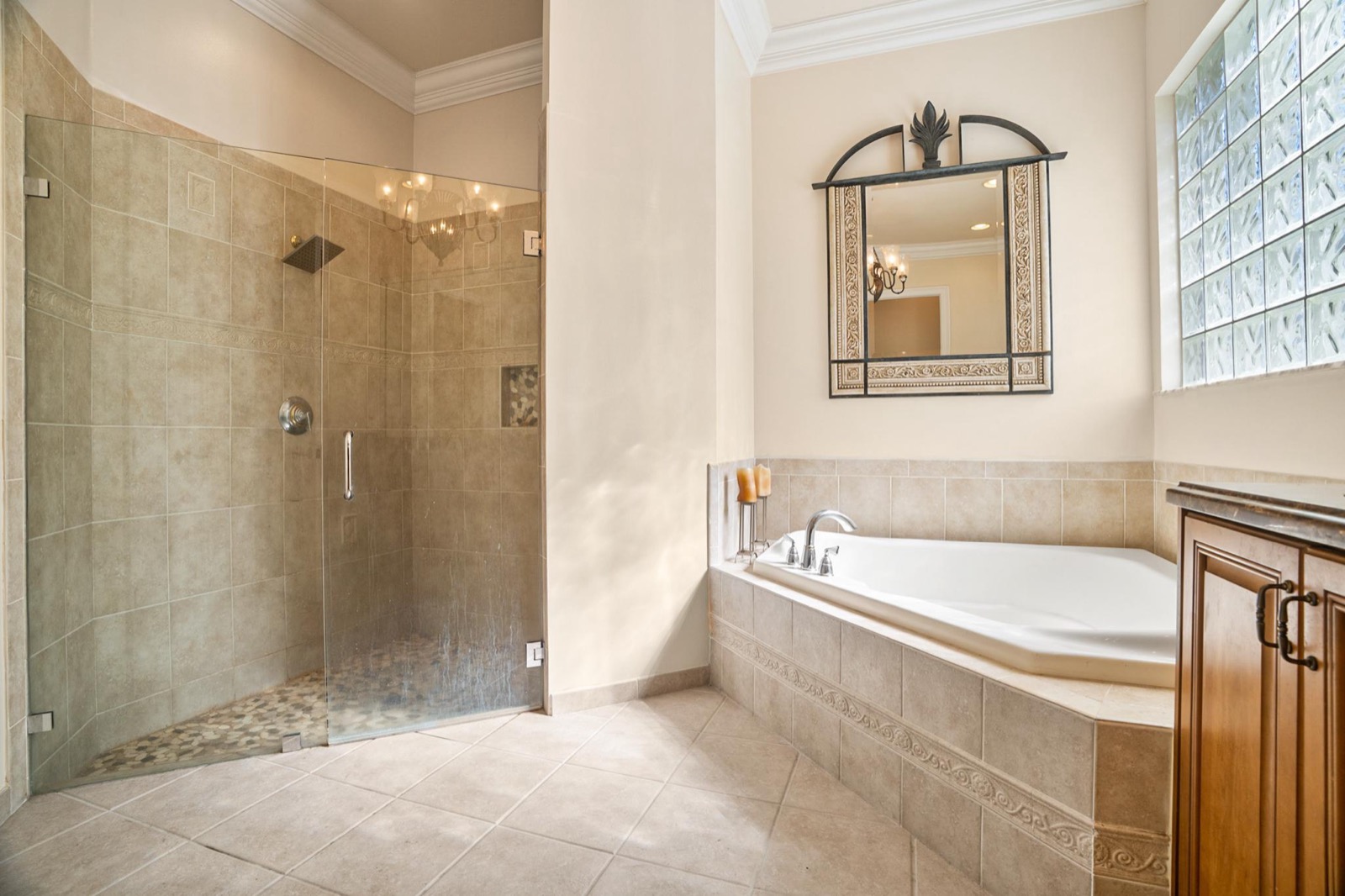 3483 Collonade Drive — photo 42