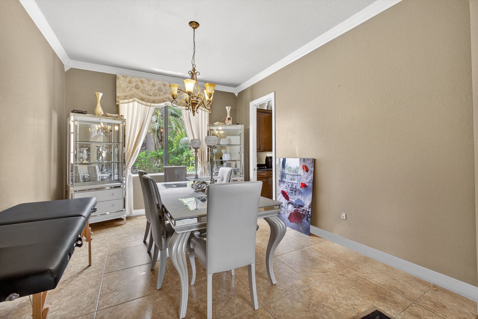 3501 Collonade Drive — photo 8